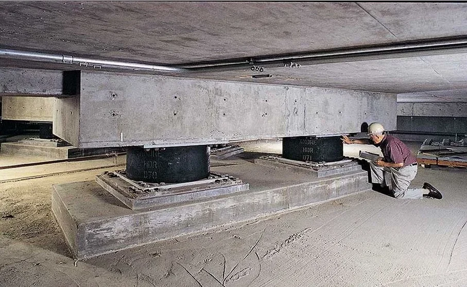 Base Isolation Seismic Design in Memphis